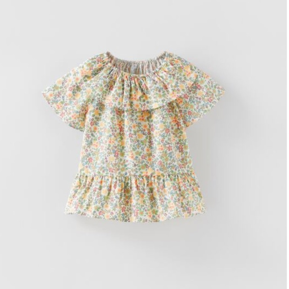 NWOT Zara Floral Ruffled Top